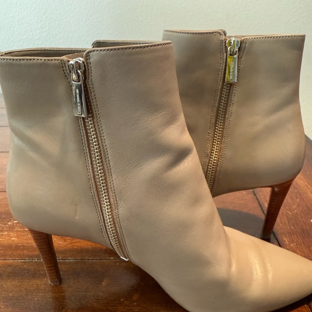 Michael Kors Beige Ankle Booties - Picture 4 of 4